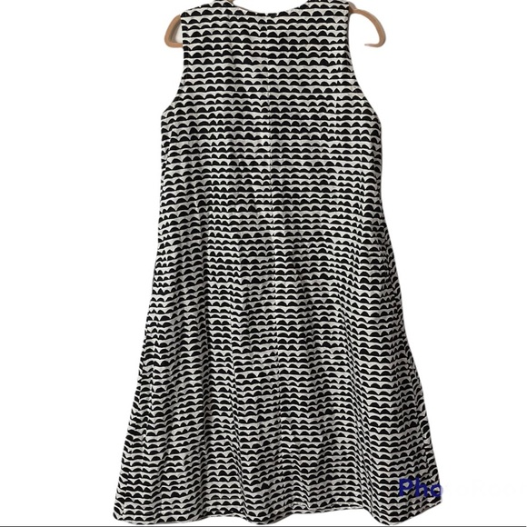 🔴SOLD🔴Marimekko x Uniqlo Black and White A Line Sleeveless Dress Size 12 - Picture 4 of 8